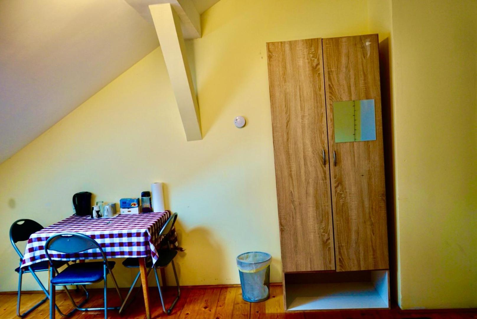 U6 Schoepfwerk Hostel 11 Vienne Extérieur photo